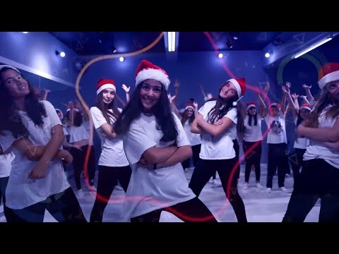 Merry Christmas Whatsapp Status Video | Girls Hip Hop Dance | Jingle Bells | Status Club